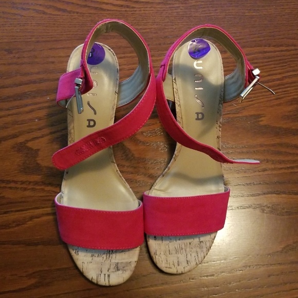 unisa pink sandals